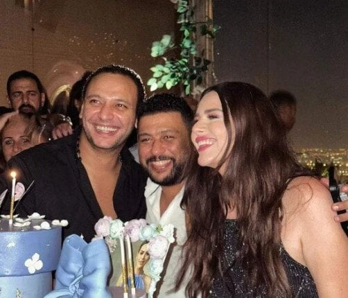 أتمنى لك السعادة.. محمد جمعة يهنئ هنادي مهنا بعيد ميلادها (فيديو) عيد ميلاد هنادي مهنا افاق عربيةحرص الفنان محمد جمعة، على تهنئة الفنانة هنادي مهنا،