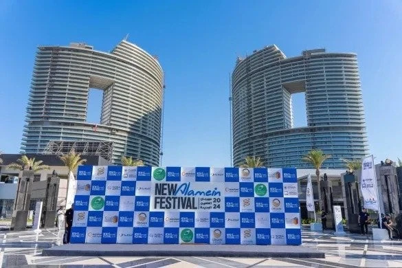 عبقرية المكان والزمان في العالم علمين تعرف على التالي عبقرية المكان والزمان في العالم علمين، بمجرد انطلاق الجملة الغنائية الشهيرة من فيلم مافيا زي ما