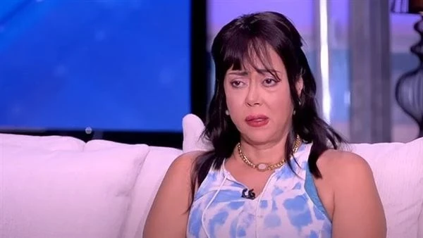 نهى العمروس: الحجاب ليس فرضا ولا دليل عليه.. والأزهر والإفتاء يحسمان الجدلعاد حكم ارتداء الحجاب ، للجدال مرة أخرى، إثر تصريحات الفنانة نهى العمروس،