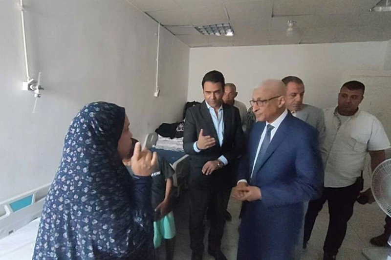 محافظ شمال سيناء يزور المرضى الفلسطينيين في مستشفي الشيخ زويد قام اللواء دكتور خالد مجاور محافظ شمال سيناء اليوم الأربعاء، بزيارة تفقدية للمرضى الفلسطينيين بمستشفي الشيخ زويد، يراف