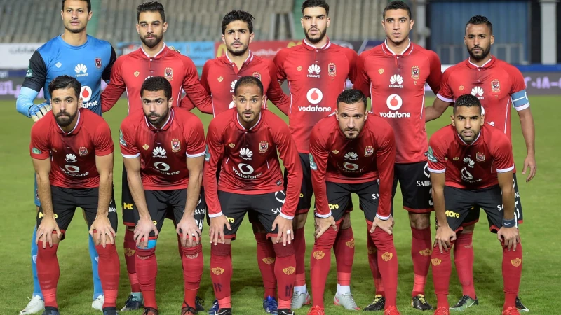 صور لاعيبة النادي الاهلي المصري ٢٠٢٤ واسمائهم صور لعيبة الاهلي 2025يهتم الكثير من جماهير كرة القدم بمعرفة أسماء ومراكز لاعبي الأندية المصرية، ومن