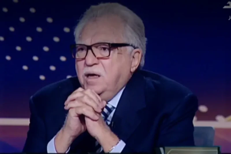 محمود أباظة: المواطن مستعد يتحمل صعوبات المرحلة الحالية بشرط شعوره بالأملذكر الدكتور محمود أباظة، رئيس حزب الوفد السابق، أن الإجراءات التي تتخذها الحكومة تهدف إلى تنشيط الحياة السي