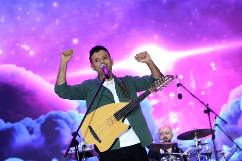 حمزة نمرة يسطر ليلة لا تنسى في ذاكرة مهرجان جرش افاق عربية - ليلة استثنائية عاشها جمهور مهرجان جرش للثقافة والفنون في دورته ال38 على خشبة مسرح الساحة الرئيسية بأمسية فنية أحياها ال