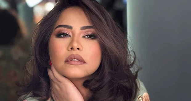 إن ربنا لغفور شكور.. شيرين عبد الوهاب تعود للتواصل الإجتماعي بآية قرآنية تعرف على التالي إن ربنا لغفور شكور.. شيرين عبد الوهاب تعود للتواصل الإجتماعي بآية قرآنية، متابعة بتجرد دشنت