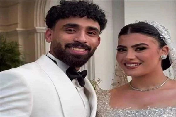 أول تعليق من زوجة مروان عطية على مشاركته في مباراة المصري متفرقات شاهد المقال التالي من صحافة مصر عن أول تعليق من زوجة مروان عطية على مشاركته في