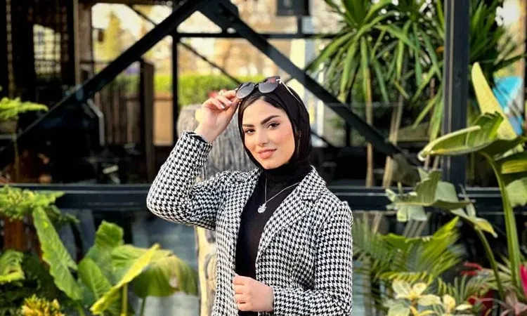 فن: منة فاضل تنتهي من تسجيل أغنيتها الجديدة غلطان اقرأ في أفاق عربية منة فاضل تنتهي من تسجيل أغنيتها الجديدة غلطان، انتهت الفنانة منة فاضل، من تسجيل