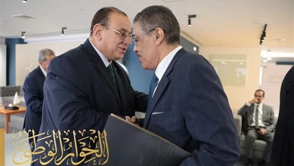 الحوار الوطني.. مشاركة موسعة من القوى السياسية والحزبية بجلسات الحبس الاحتياطي شاهدتوافد أعضاء مجلس أمناء الحوار الوطني والخبراء والمتخصصين ومختلف