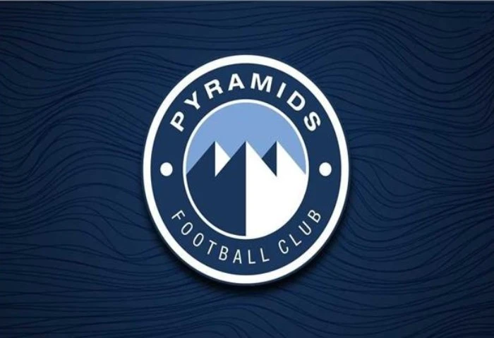 رحيل الإدارة الحالية ل بيراميدز وطاهر أبو زيد يقترب من رئاسة النادي كشف الإعلامي كريم حسن شحاتة، عن مفاجأة بشأن إدارة نادي بيراميدز الحالية خلال