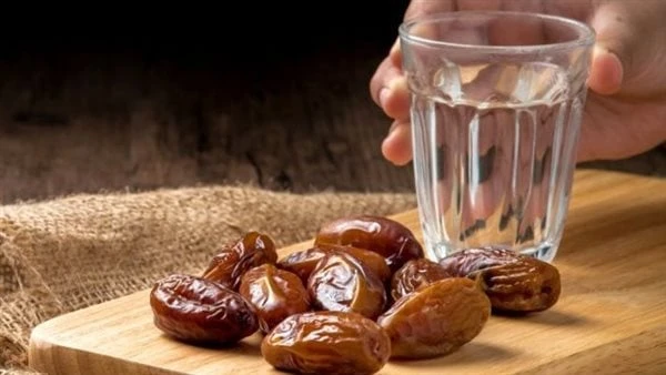 هل يجوز صيام يوم واحد من الأيام البيض؟ قال الشيخ عويضة عثمان، مدير إدارة الفتوى الشفوية ب دار الإفتاء، إن من سنة النبي صلى الله عليه وسلم، صيام 3