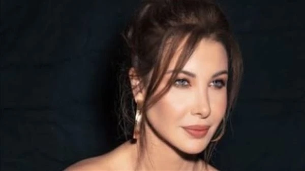 سعر خرافي .. نانسي عجرم تثير الجدل بالأردن بفستان أسود وفتحة طويلةشاهدنشرت النجمة نانسي عجرم علي خاصية الاستوري بصفحتها الشخصية بالفيسبوك منشورا عن