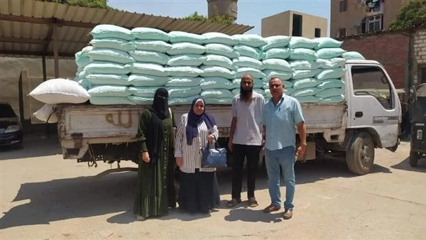 تموين القاهرة: ضبط 2.5 طن دقيق مدعم قبل بيعها بالسوق السوداءأعلنت مديرية تموين القاهرة عن ضبط سيارة نقل بنطاق التبين محملة 2.5 طن دقيق مدعم والمخصص