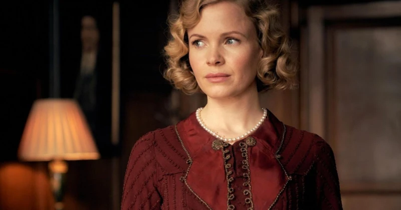 الفن و المشاهير: نجمة بيكي بلايندرز حامل والأب مجهول الهوية .. إليكم التفاصيل شاهد المقال التالي من صحافة لبنان عن نجمة بيكي بلايندرز حامل والأب