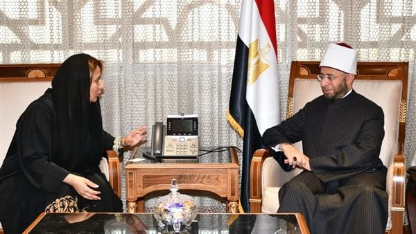 وزير الأوقاف يستقبل سفيرة الإمارات العربية المتحدة بالقاهرة ويبحثان آفاق التعاون المشترك استقبل فضيلة الدكتور أسامة الأزهري السفيرة مريم خليفة الكعبي