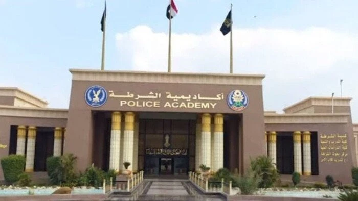 كلية الشرطة 2024.. خطوات ورابط التقديمكلية الشرطة 2024.. تعد كلية الشرطة حلم للعديد من الشباب، حيث يطمح معظمهم للالتحاق بها حبا في الوطن الذي يستقر في قلب كل مصري أصيل يرغب في الدف