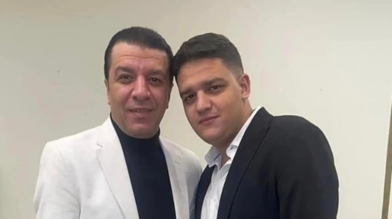 مصطفى كامل في عيد ميلاد نجله: سندي الحقيقي ورأس مالي بالحياة احتفل الفنان مصطفى كامل، نقيب الموسيقيين بعيد ميلاد نجله فتحي، ونشر عدة صور جمعت بينهما على موقع التواصل الاجتماعي فيسب