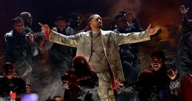 ويل سميث يوقع عقد تسجيل أول ألبوم غنائى منذ 20 عاما تعرف على التالي ويل سميث يوقع عقد تسجيل أول ألبوم غنائى منذ 20 عاما، وقع النجم العالمى ويل سميث