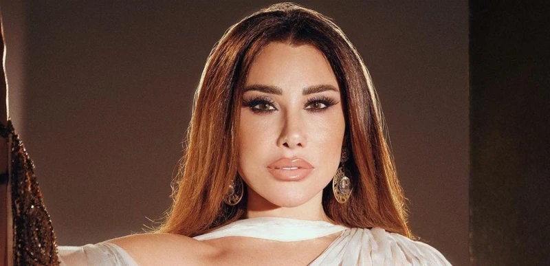 فنون ومشاهير: نفس الملامح بس غير صوت: إعلامية سورية شهيرة تثير الجدل.. أصبحت نسخة طبق الأصل عن نجوى كرم! (فيديو) شاهد المقال التالي من صحافة لبنان عن