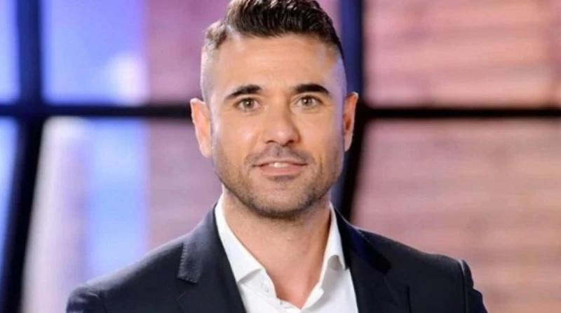 لن يعرض في 2024.. أحمد عز يعطل فيلم فرقة الموت أكد مصدر داخل فيلم فرقة الموت، بطولة الفنان أحمد عز، أن الفيلم تأجل تصويره في الفترة الماضية أكثر من