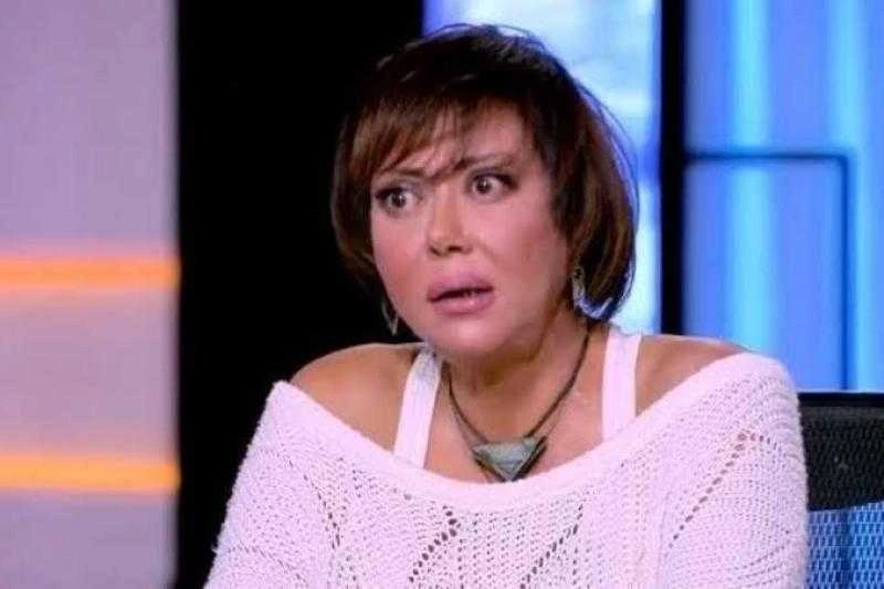 نجوم الفن: الحجاب مش فرض وصيام رمضان بدون صلاة.. نهى العمروسي تثير الجدل بتصريحاتها المثيرة اقرأ في أفاق عربية الحجاب مش فرض وصيام رمضان بدون صلاة