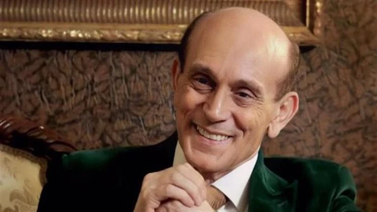 فنون: محمد صبحي عن ارتداء الرجال الحلق: لو دي حرية شخصية..هقلع ملط في الشارع اقرأ في أفاق عربية محمد صبحي عن ارتداء الرجال الحلق لو دي حرية شخصية