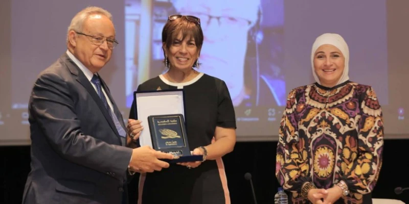 جوائز ومبدعون في أولى ندوات البرنامج الثقافي لمعرض مكتبة الإسكندرية للكتاب ناس وخدمات شاهد المقال التالي من صحافة مصر عن جوائز ومبدعون في أولى ندوات