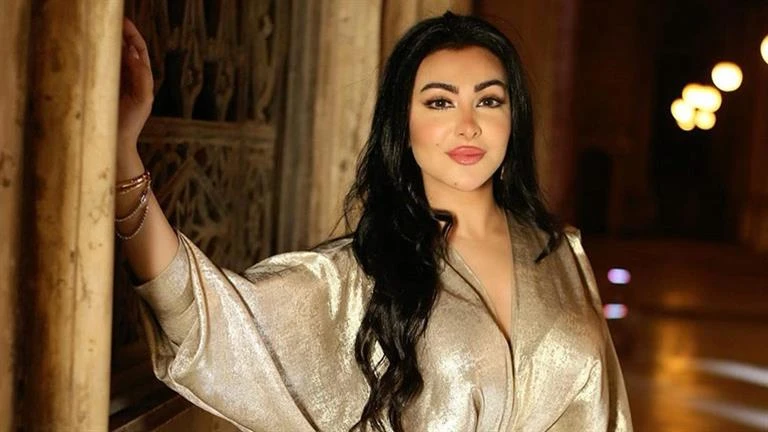 ميرهان حسين تثير الجدل بإطلالة جريئة أمام البحر تعرف على التالي ميرهان حسين تثير الجدل بإطلالة جريئة أمام البحر، 04 04 م الأربعاء 24 يوليه 2024 كتبت