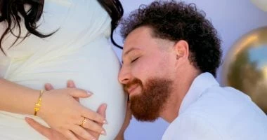 فن: محمود حجازى يستقبل مولوده الأول: أغلى رزق وأحلى إحساس فى الدنيا اقرأ في أفاق عربية محمود حجازى يستقبل مولوده الأول أغلى رزق وأحلى إحساس فى