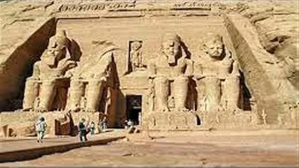 بالتزكية.. الببلاوي رئيسا لغرفة شركات السياحة وكريم محسن نائبا وعياد أمينا للصندوقعقد مجلس إدارة غرفة شركات السياحة جلسته الأولى الإجرائية اليوم