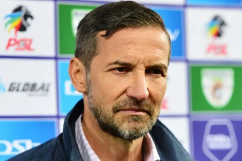 رسميا.. زينباور مديرا فنيا لفريق الوحدة السعوديأعلن نادي الوحدة الرياضي اليوم أنه قد تعاقد مع المدرب الألماني جوزيف زينباور لتولي مهمة تدريب الفريق