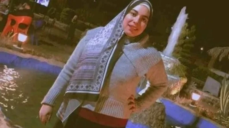 تمنت الموت.. والدة سلمى طالبة الثانوية تروي أيامها الأخيرة (خاص) ودعت سلمى محمد ابراهيم الطالبة بالثانوية العامة الحياة في ريعان شبابها، حيث وافتها المنية بعد امتحان اللغة العربية