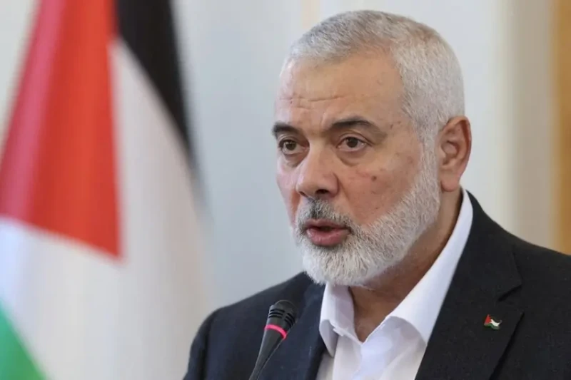 موعد تشييع جثمان إسماعيل هنية ومكان الجنازةمن المقرر أن تشيع جنازة إسماعيل هنية، رئيس المكتب السياسي لحركة حماس، يوم الجمعة المقبل بعد يومين من عملية اغتياله في طهران.وبحسب التقاري