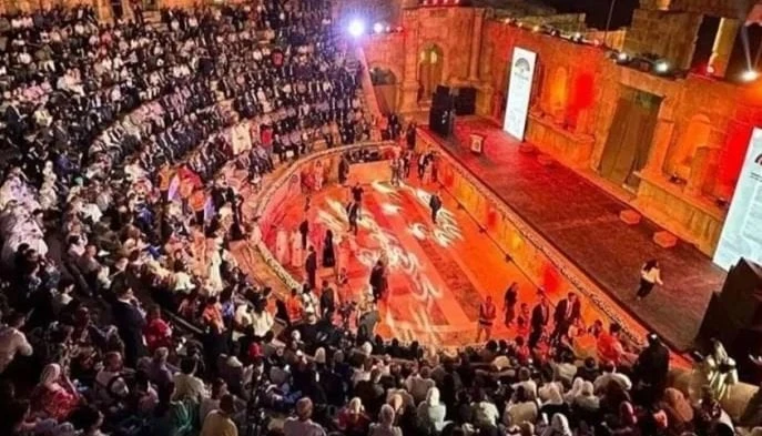 فن: اليوم.. انطلاق مهرجان جرش للثقافة والفنون متضامنا مع أهالي فلسطين اقرأ في أفاق عربية اليوم انطلاق مهرجان جرش للثقافة والفنون متضامنا مع أهالي