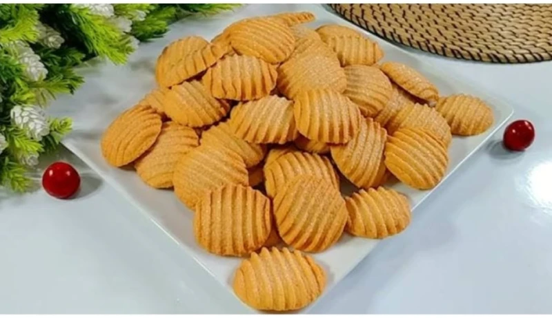 بسكويت الخلاط المقرمش اعمليه ببيضة واحدة وبخطوات سهلة وسريعة وبيذوب في الفم يعشق الجميع بدون استثناء تناول البسكويت وهو أكثر أنواع الحلويات بيعا في