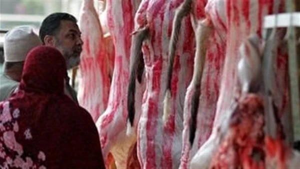 أسعار اللحوم تفاجئ الجميع.. وهذا سعر الكيلو الآن في الاسواق شهدت أسعار اللحوم بالأسواق ارتفاع طفيف، عقب تراجع قوى في الأسعار الفترة الماضية رغم
