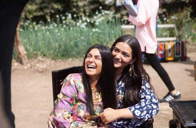 نجوم الفن: منة فضالي وملك أحمد زاهر يشاركان في مسلسل أزمة ثقة اقرأ في أفاق عربية منة فضالي وملك أحمد زاهر يشاركان في مسلسل أزمة ثقة، نشرت الفنانة منة فضالي على حسابها .،بحسب ما نشر