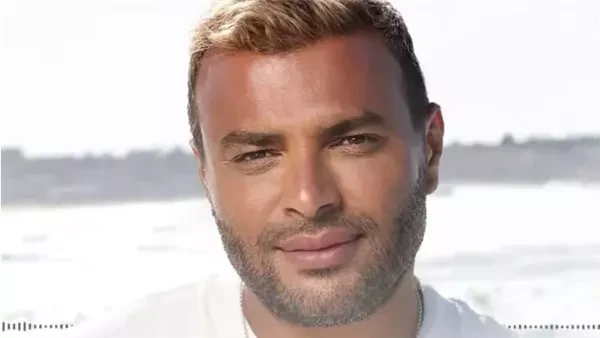 قبل طرحه غدا.. رامي صبري يروج لألبومه الجديد أعلن الفنان رامي صبري عن موعد انطلاق أحدث ألبوماته الغنائية بعنوان أنا جامد كدة كدة ، والذى من المقرر أن تنطلق بداية من غد .ونشر رامي ص