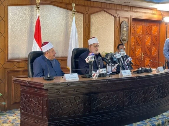 بنسبة نجاح 60.87.. وكيل الأزهر يعلن أسماء أوائل الثانوية الأزهرية علمينتيجة الثانوية الأزهرية 2024.. أعلن الدكتور محمد عبد الرحمن الضويني، وكيل