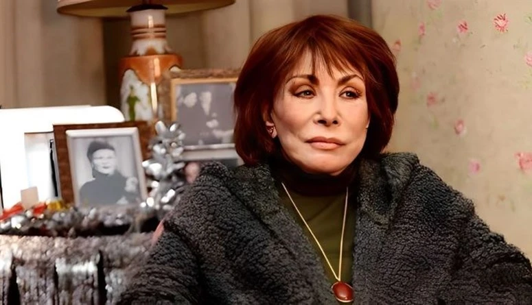 لبنى عبدالعزيز لافاق عربية العربي: لبنان عانى كثيرا... أوقفوا الحروبعبرت الفنانة المصرية القديرة لبنى عبدالعزيز، عن حزنها تجاه الأحداث التي يشهدها لبنان حاليا والتهديدات المستمرة م