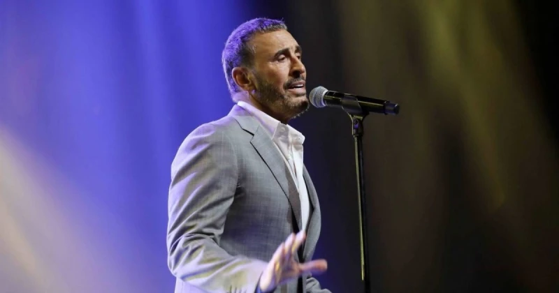 طبيب كاظم الساهر حاضر في حفله .. هذا ما كشفه عن مرضه تعرف على التالي طبيب كاظم الساهر حاضر في حفله .. هذا ما كشفه عن مرضه، أحيا الفنان العراقي كاظم