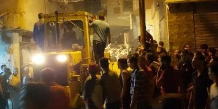 عاجل المشاهد الأولى من انهيار عقار مكون من 5 طوابق بالمحلة.. فيديوعقار المحلة المنهارانهيار عقار بالمحلة.. شهدت منذ قليل، منطقه سكة زفتي بمدينة