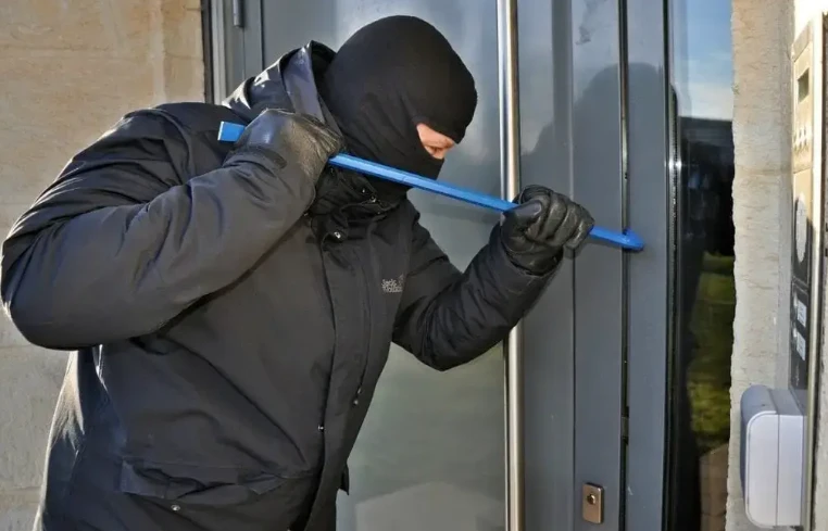 السرقة في المنام بشارة خير فما تفسير ابن سيرين؟ السرقة في المنام بشارة خير، السرقة في المنام تحمل العديد من المعاني والدلالات قد تدل على أن الشخص