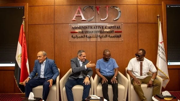 وفد من زيمبابوي يزور العاصمة الإدارية ويطلب نقل الخبرات لإنشاء مدينة ذكية استقبلت شركة العاصمة الإدارية للتنمية العمرانية وفد شركة () الزيمبابوية