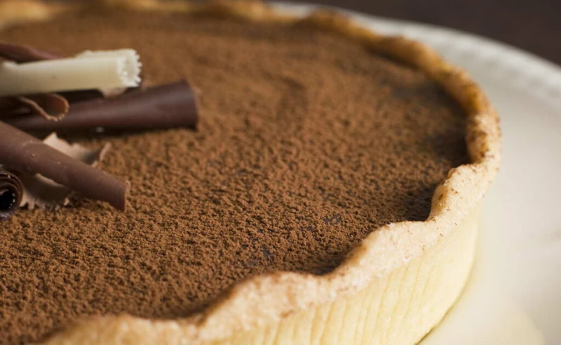 حلوه التارت بالشوكولاتةتعد حلوه التارت من أشهر حلويات المطبخ الفرنسي، ويحضر بعدة حشوات ونكهات لذيذة وطيبة، تعرفي على خطوات عمل التارت بنكهة