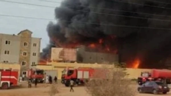 نشوب حريق فى مصنع عوازل بالشرقية..والدفع ب6 سيارات إطفاء نشب قبل قليل حريق فى مصنع عوازل بالمنطقة الصناعية ببلبيس بمحافظة الشرقية، فيما دفعت قوات