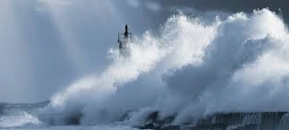 ما هو تفسير حلم الاعصار لابن سيرين وكبار المفسرين؟ تفسير حلم الاعصار، رؤية الاعصار في المنام من الرؤى الشائعة التي تحمل في ثناياها الكثير من الدلالات