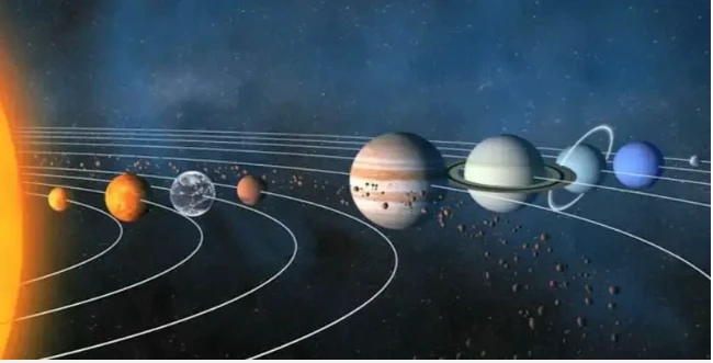 أهم 20 تفسير لحلم الكواكب لابن سيرين تفسير حلم الكواكب لابن سيرينتفسير حلم الكواكب بالنسبة للعالم ابن سيرين قد يرمز إلى عدة أمور حسب المنام، فقد يحلم الفرد بوجود الكوكب في المنزل ف