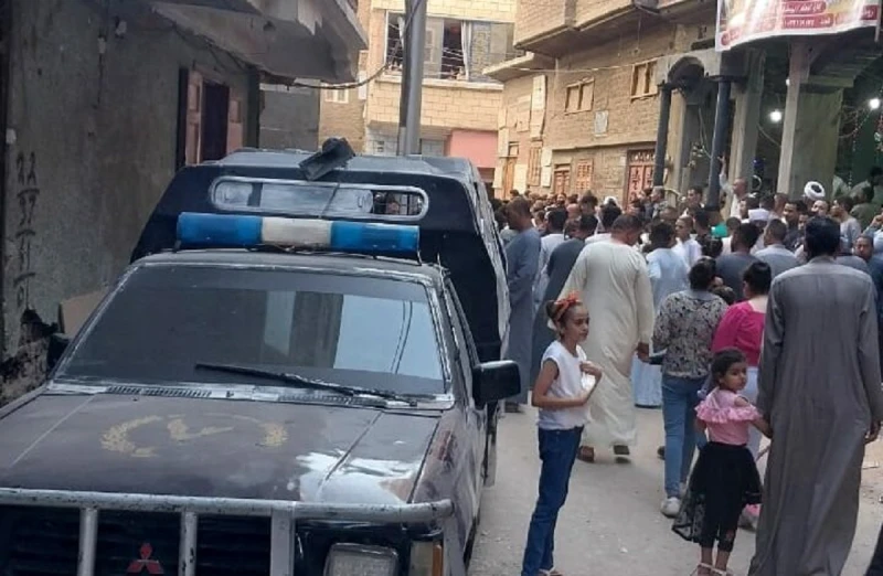 إصابة طالبة في خناقة قرية الكشح بسوهاج وقعوا في بعض ولاد العمإصابة طالبة في خناقة قرية الكشح بسوهاج وقعوا في بعض ولاد العم ..أصيبت طالبة بطلق ناري في