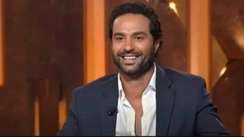 نجوم الفن: كريم فهمي يكشف : انتقلت من كابتن الزمالك إلى كتابة الأفلام .. والتمثيل أكثر ربحا اقرأ في أفاق عربية كريم فهمي يكشف انتقلت من كابتن الزمالك إلى كتابة الأفلام والتمثيل أكث