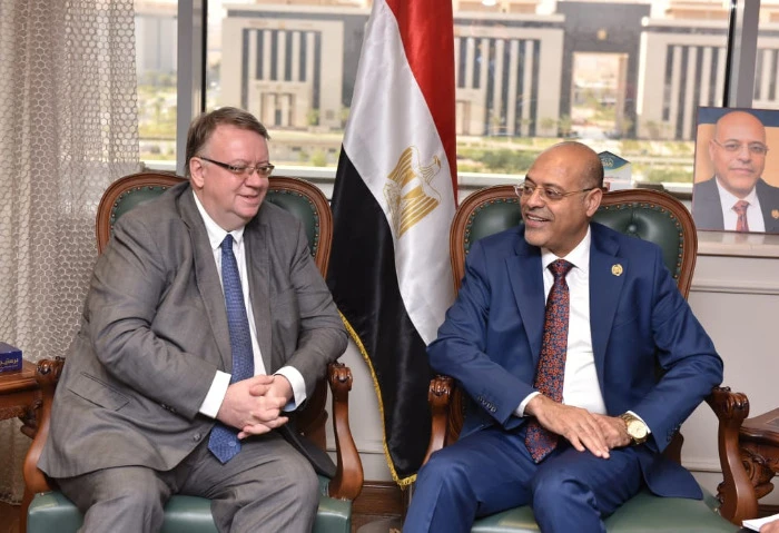 مدير م وزارة العمل المصرية أهم شركائنا أكد مدير مكتب منظمة العمل الدولية بالقاهرة، إيريك أوشلان، أن وزارة العمل المصرية من أهم شركاء منظمة العمل