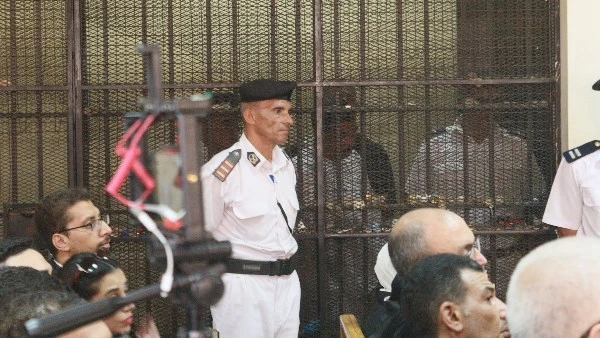 تأجيل محاكمة سفاح التجمع لجلسة 13 أغسطس للإطلاع والمرافعة قررت محكمة جنايات القاهرة، المنعقدة بمجمع محاكم التجمع الخامس، تأجيل نظر جلسة لمحاكمة سفاح